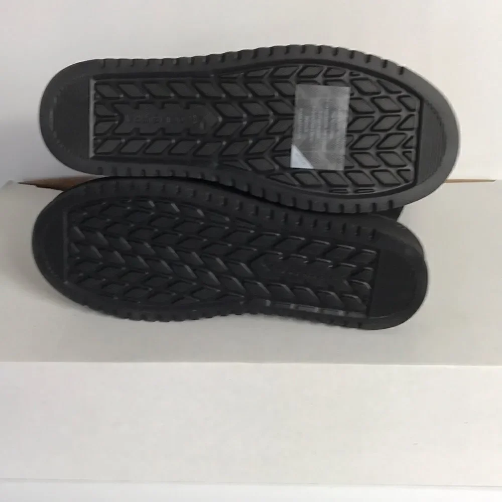 Koolaburra round toe